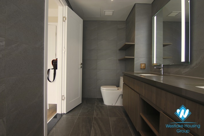 A high quality  1 bedrooms apartment for rent on Thuy Khue